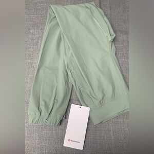 Lululemon Adapted State HR Jogger Regular NWT DSTN